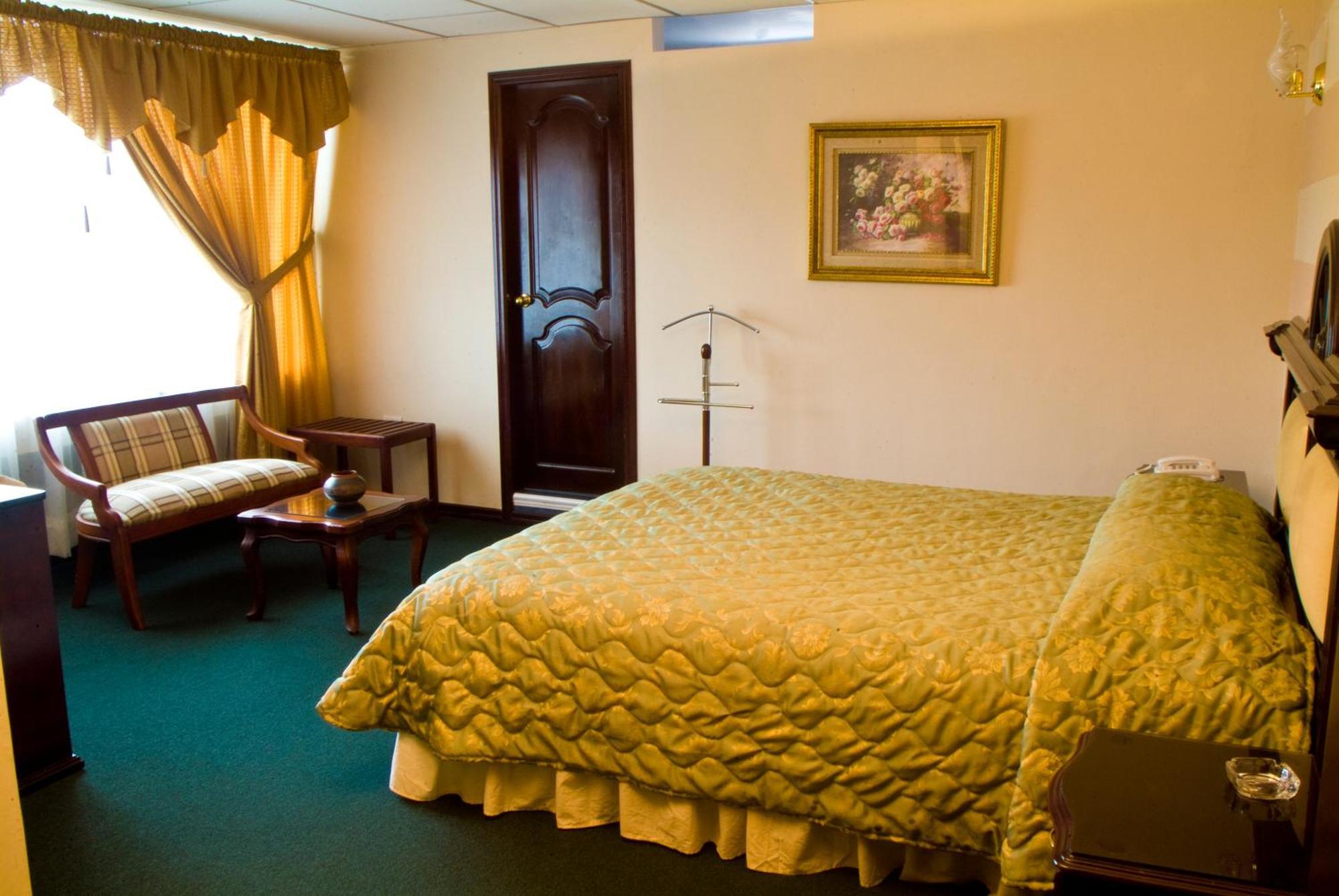 Hotel Podocarpus Loja Bagian luar foto