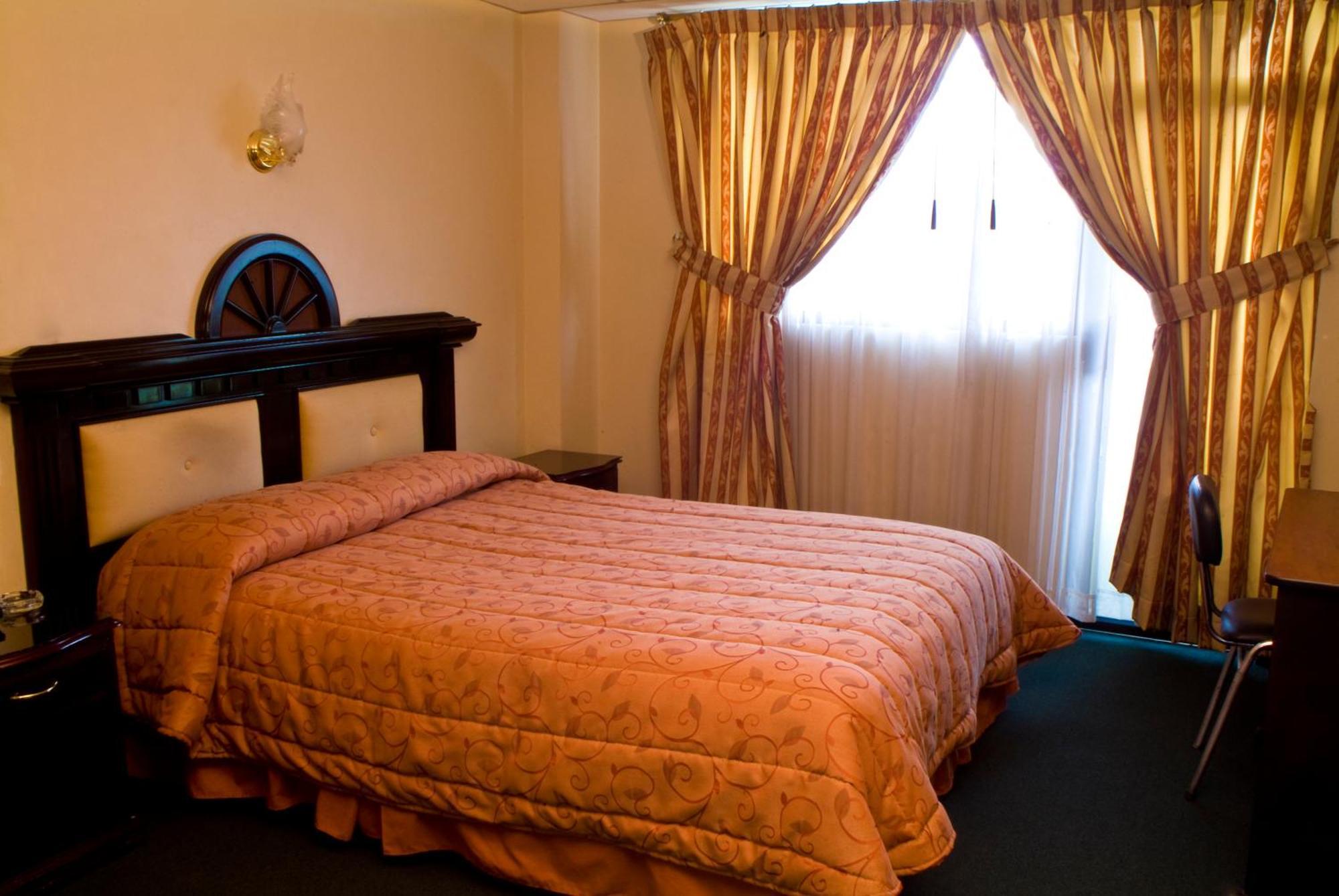 Hotel Podocarpus Loja Bagian luar foto